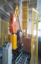 格尔木市食用油灌装机与港九通油桶码垛机 报价与设备解析